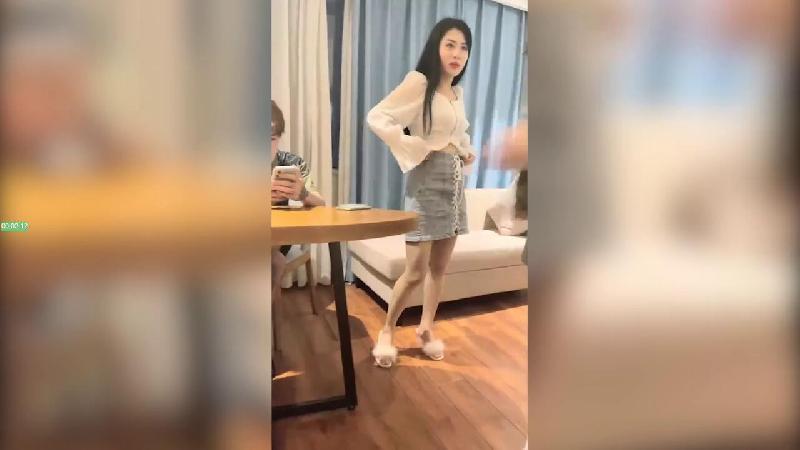 【男模只約姑娘】人氣女神攜極品閨蜜4P閨蜜：你好傻啊姨媽不可以做那種事情兩分鍾沒事的